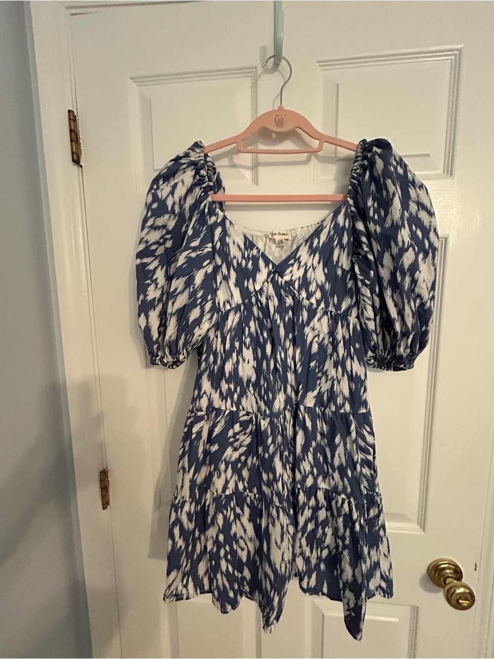Blue Tassel Anthropologie Blue and White Puff-Sleeve Tiered Dress Sz XXS